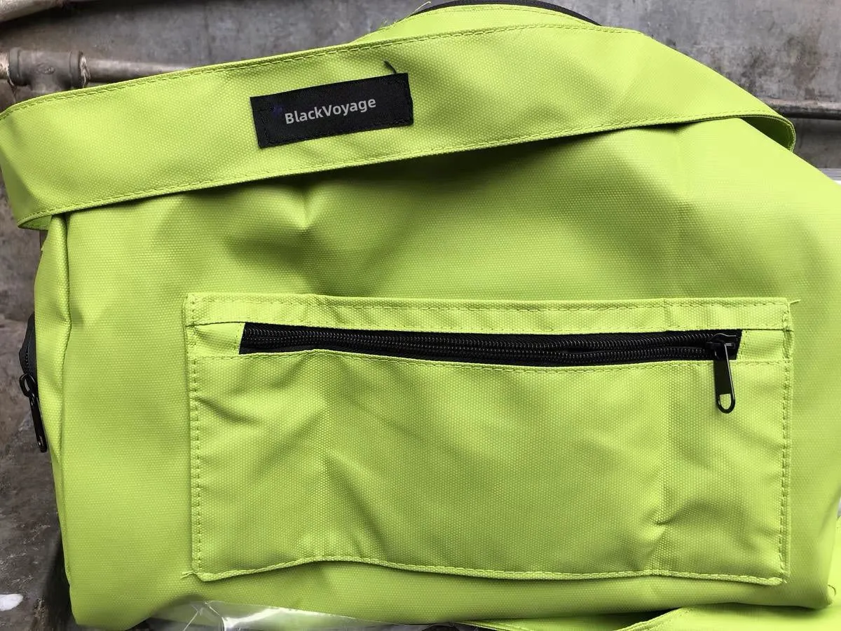 BlackVoyage Sports bags, lightweight, waterproof sports luggage bag, yoga sports bag
