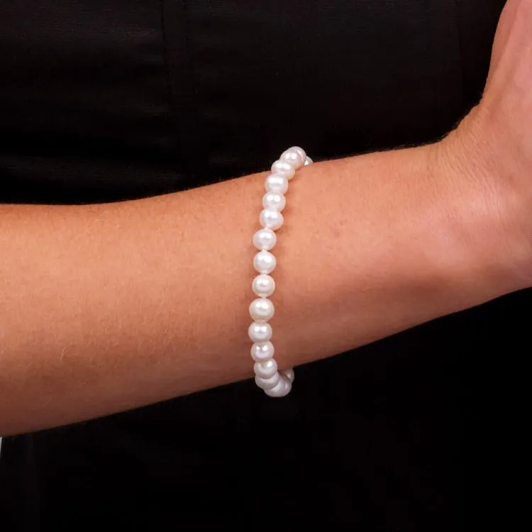 Classic 7-8mm Freshwater Pearl Necklace, Bracelet and Earring Set With Magnetic Clasp