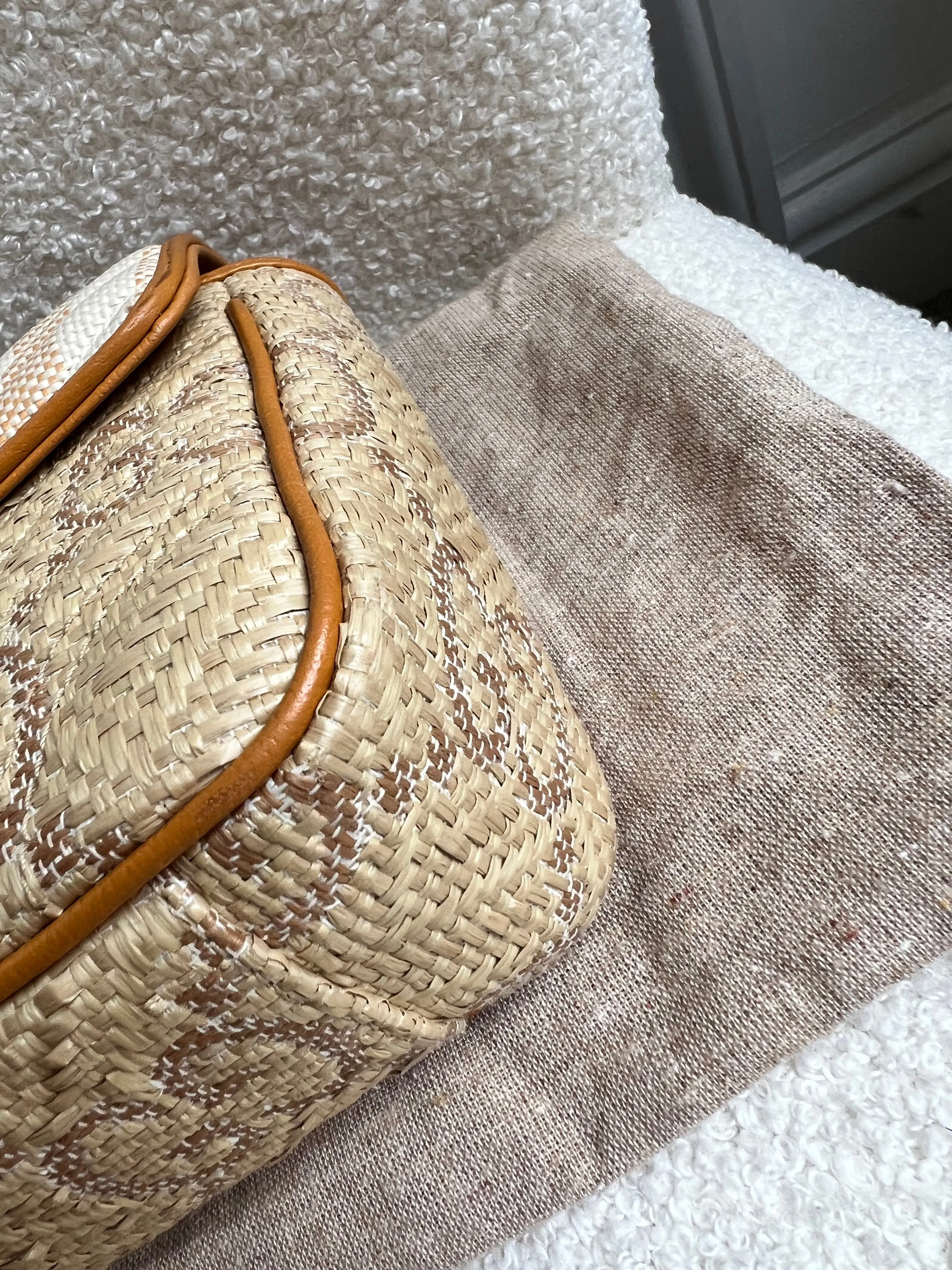 Gucci GG Beige Raffia Marmont Small Shoulder Bag (RRP £1,570)