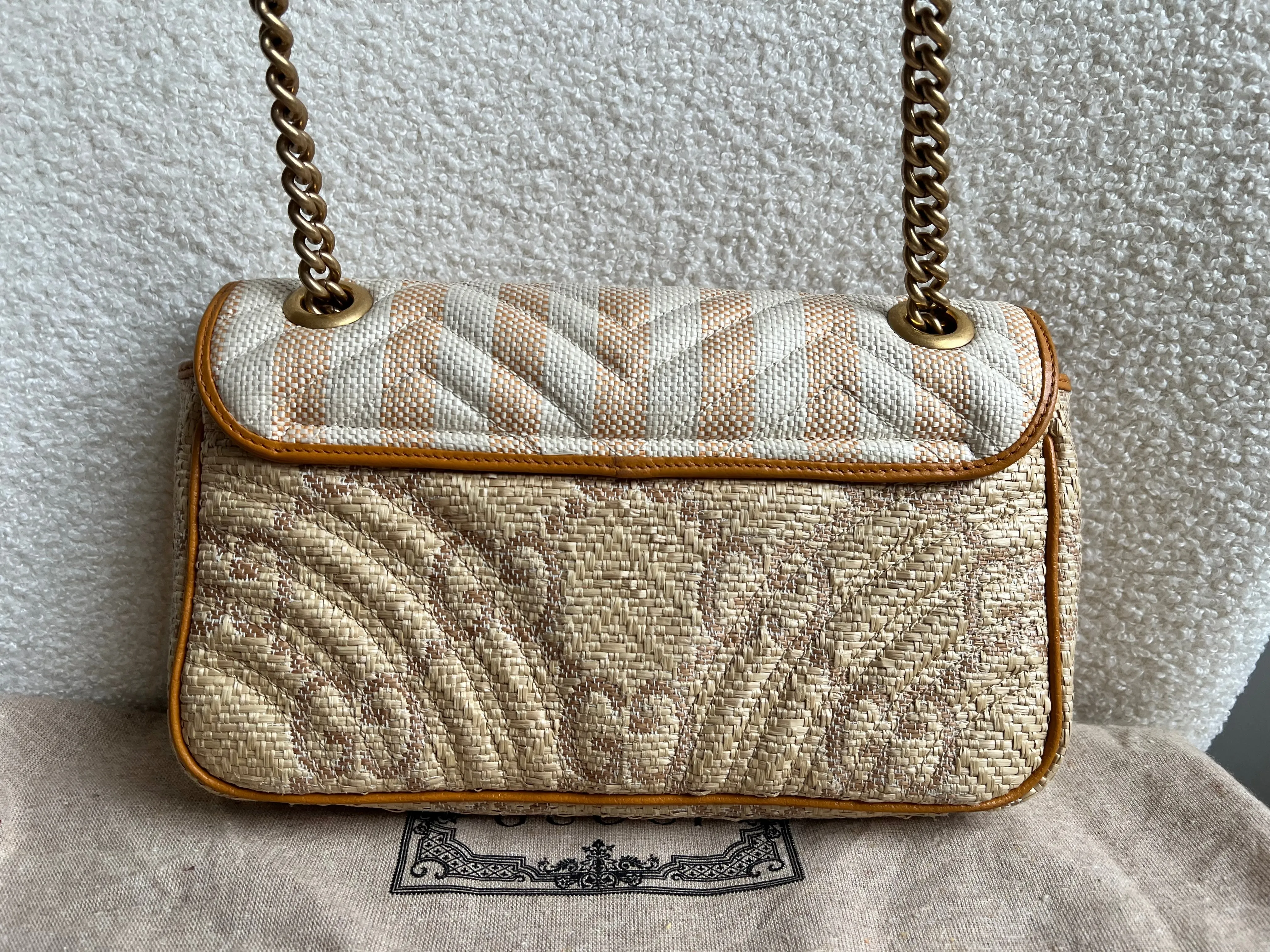 Gucci GG Beige Raffia Marmont Small Shoulder Bag (RRP £1,570)