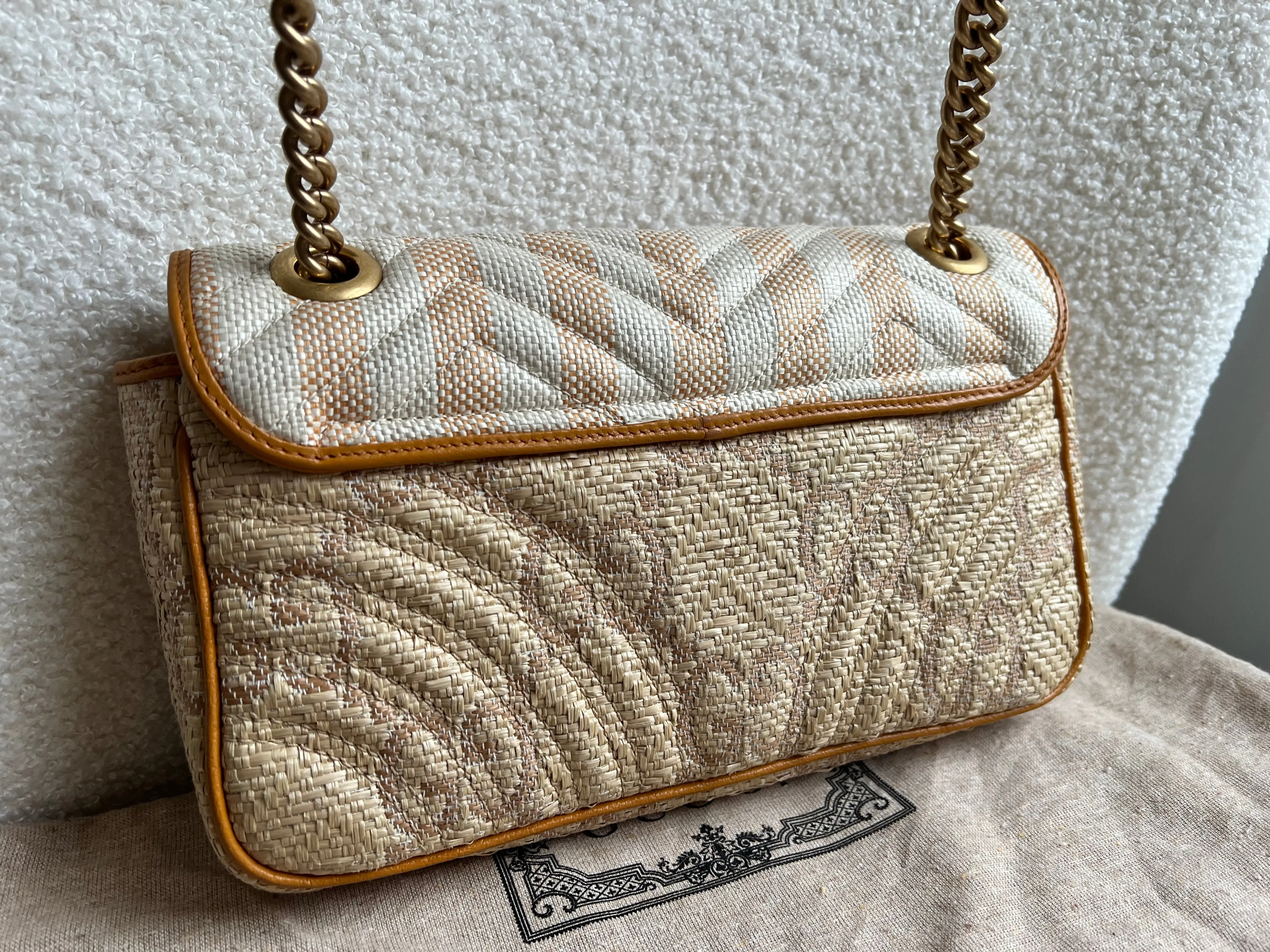 Gucci GG Beige Raffia Marmont Small Shoulder Bag (RRP £1,570)