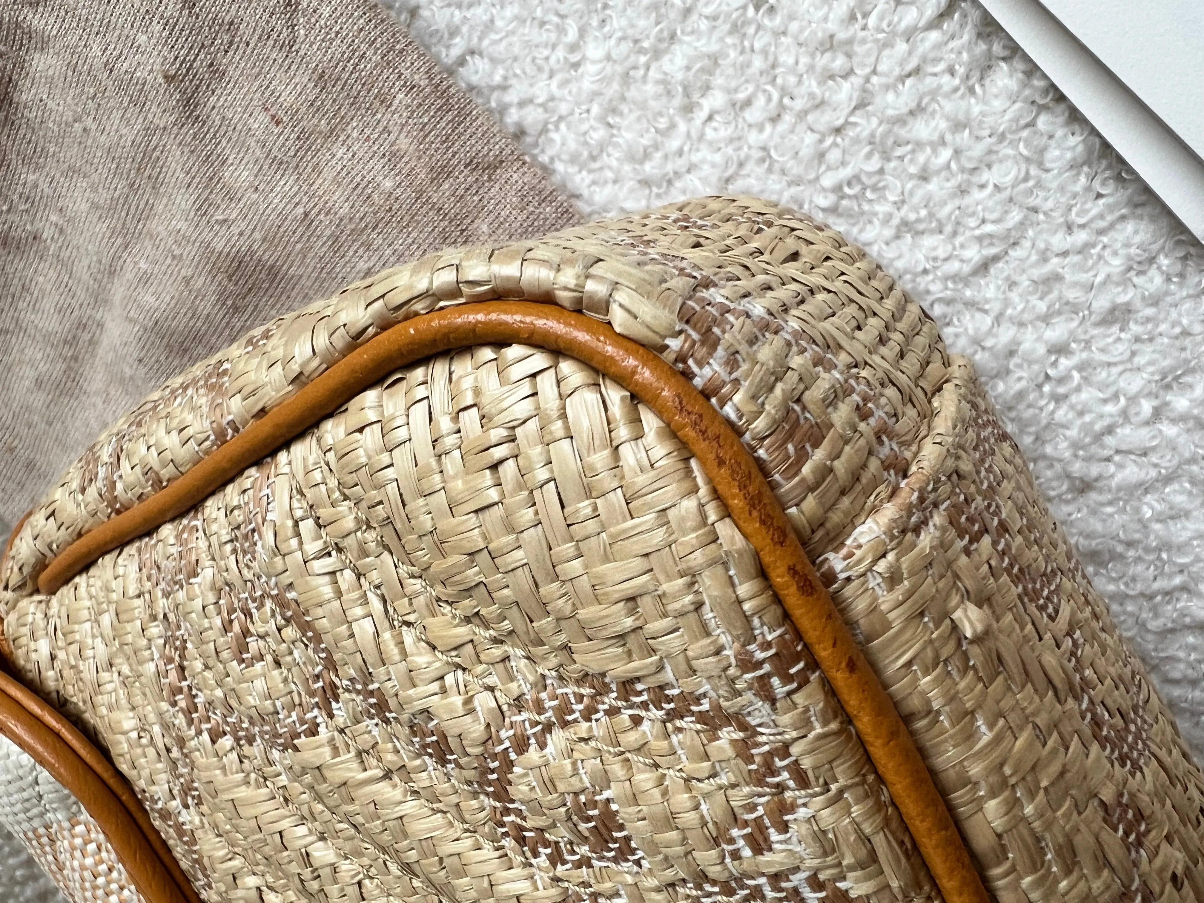 Gucci GG Beige Raffia Marmont Small Shoulder Bag (RRP £1,570)