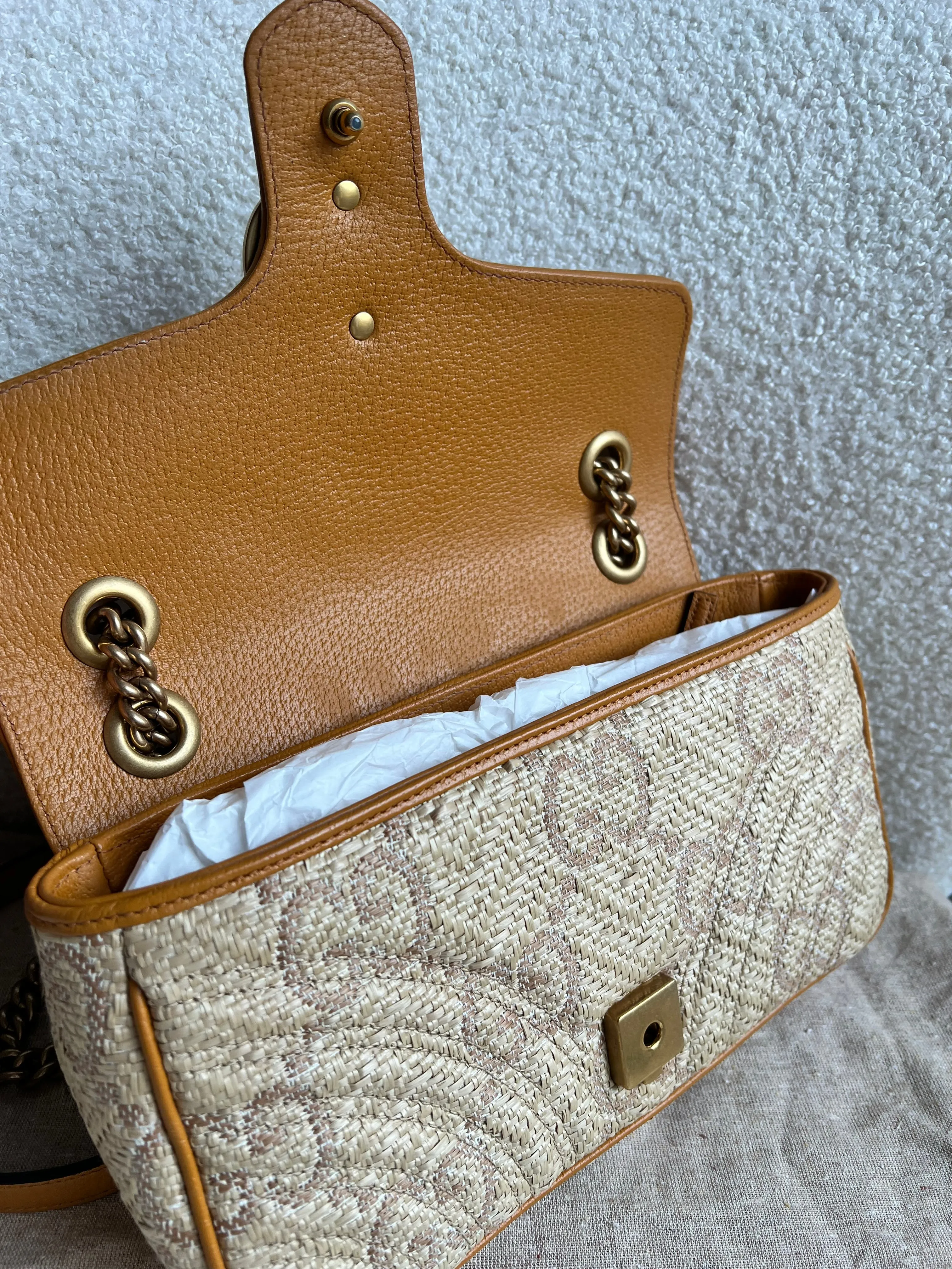 Gucci GG Beige Raffia Marmont Small Shoulder Bag (RRP £1,570)