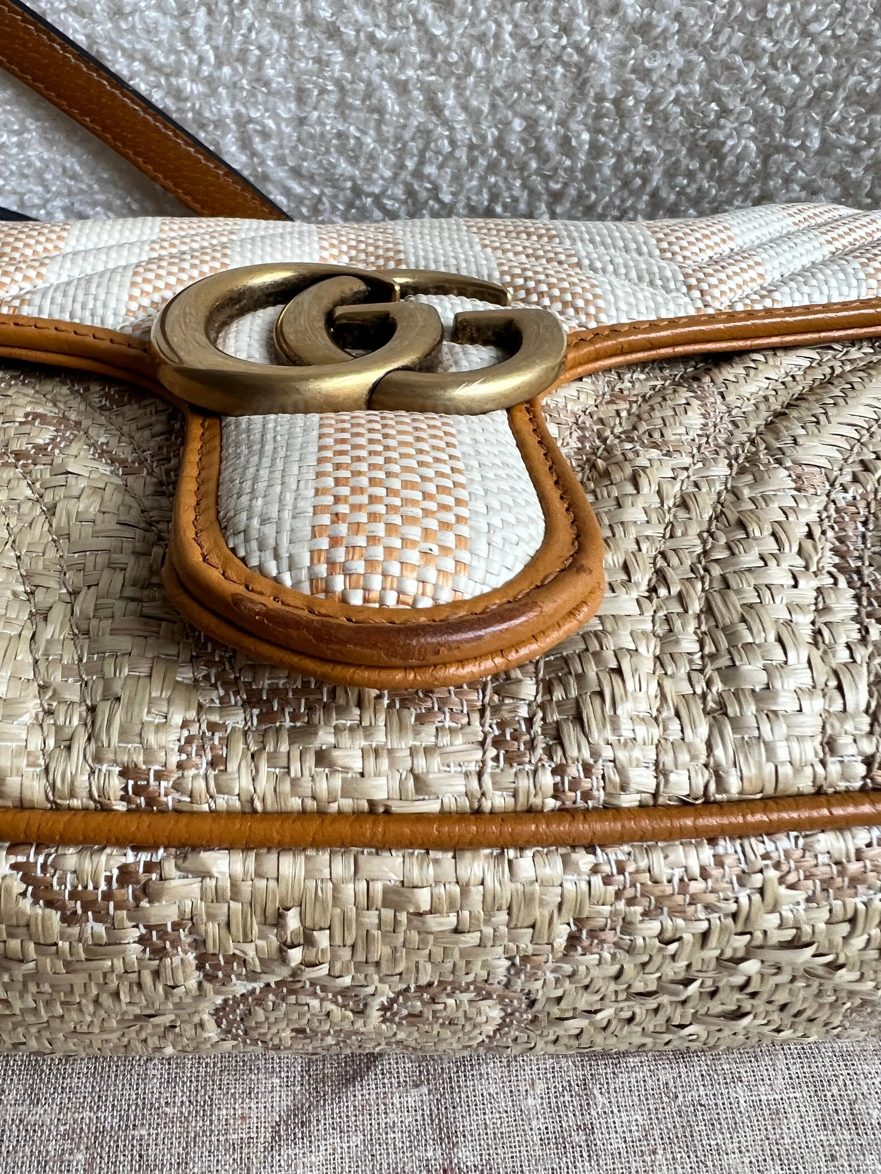 Gucci GG Beige Raffia Marmont Small Shoulder Bag (RRP £1,570)