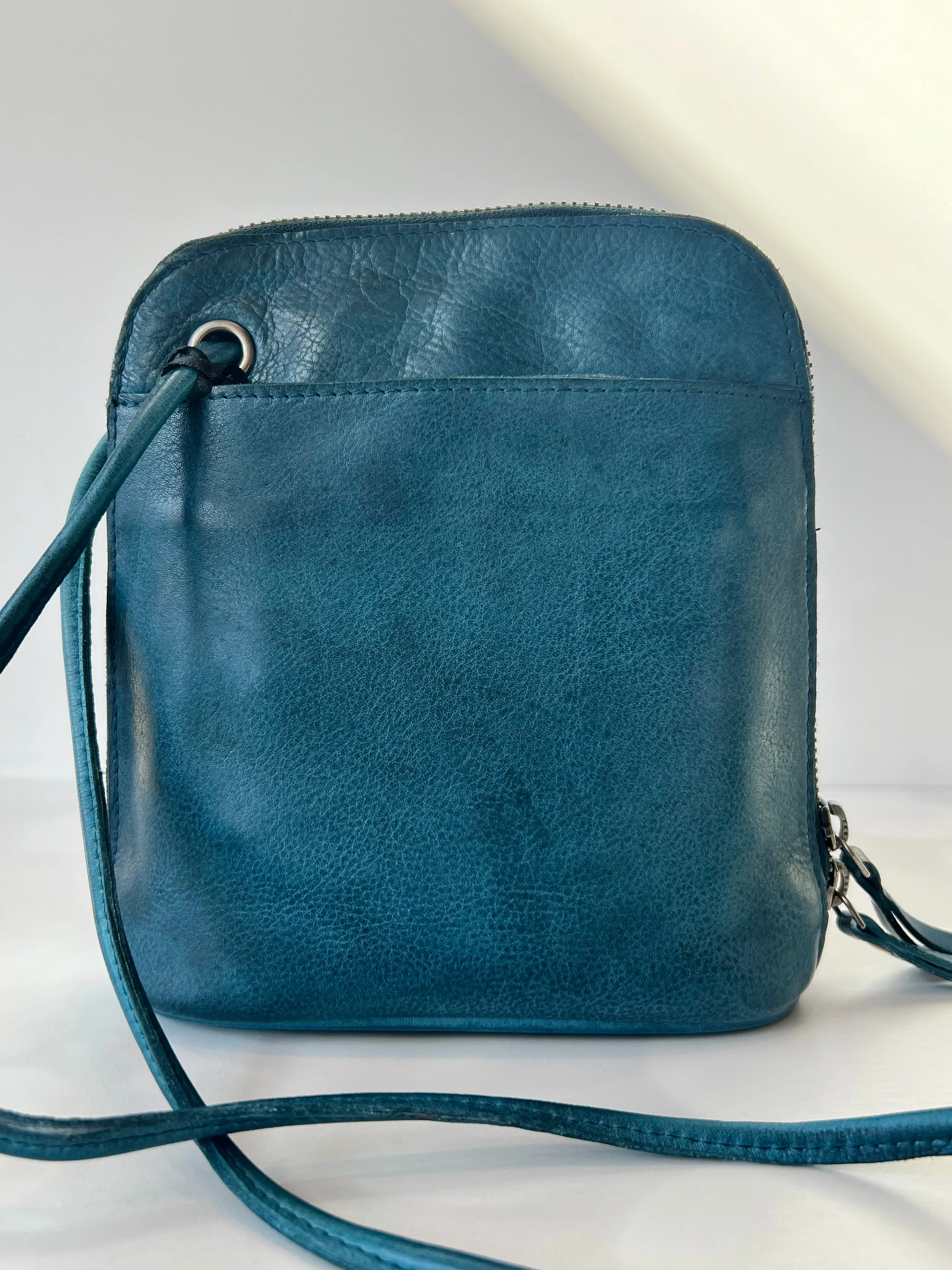 Lilly Crossbody
