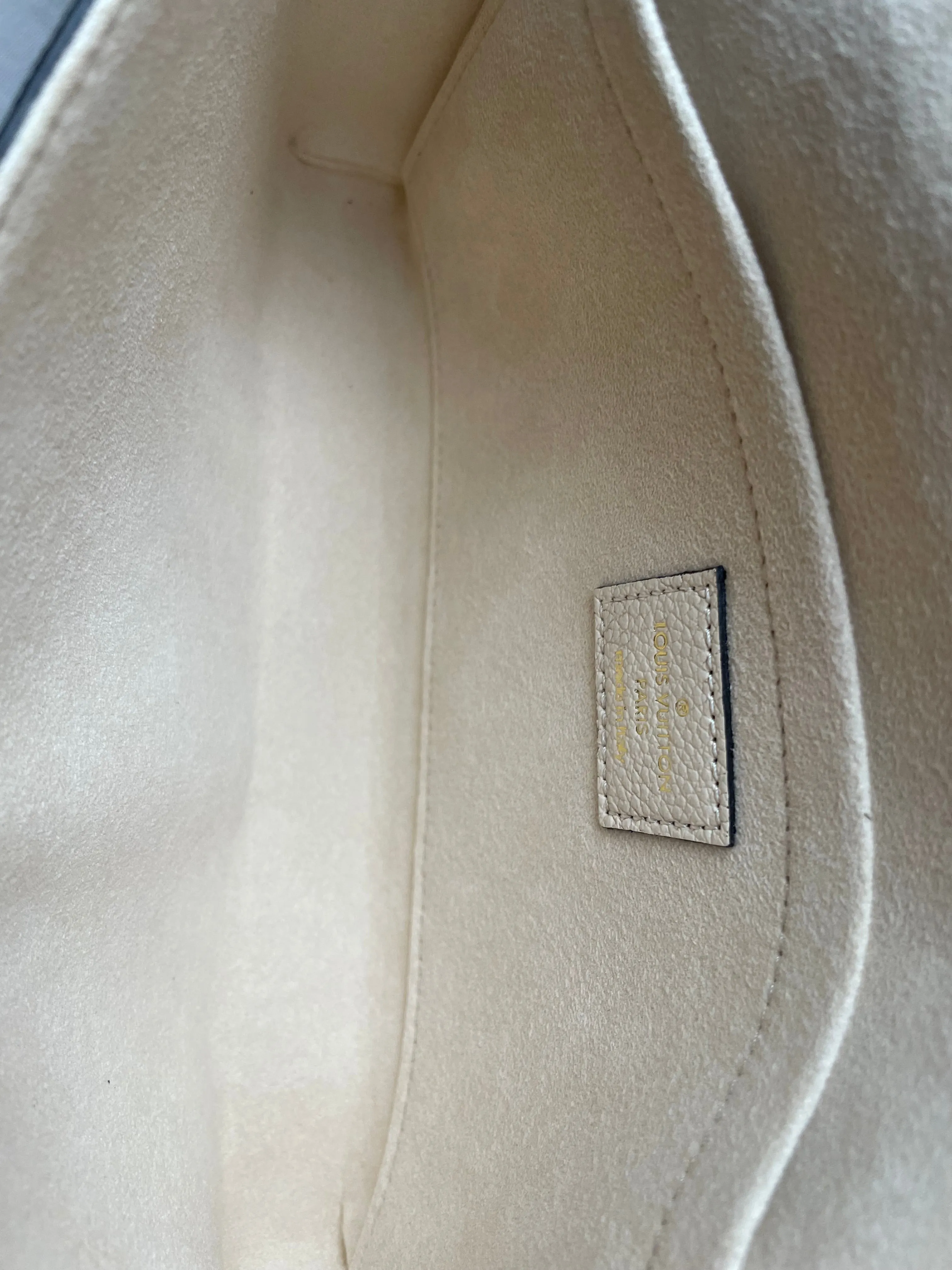 Louis Vuitton Felicie Pochette Cream Empreinte Monogram (RRP £1160)