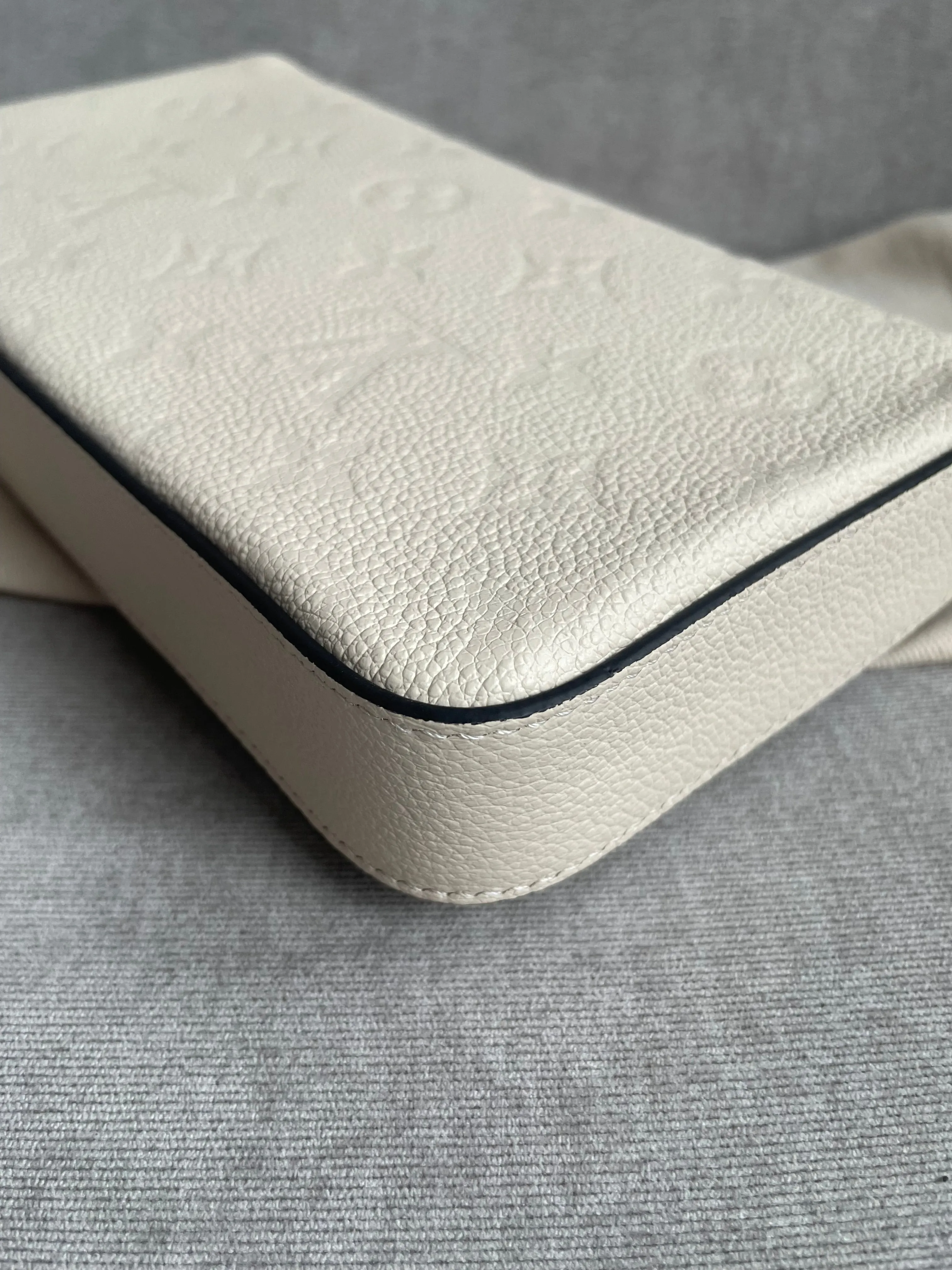 Louis Vuitton Felicie Pochette Cream Empreinte Monogram (RRP £1160)