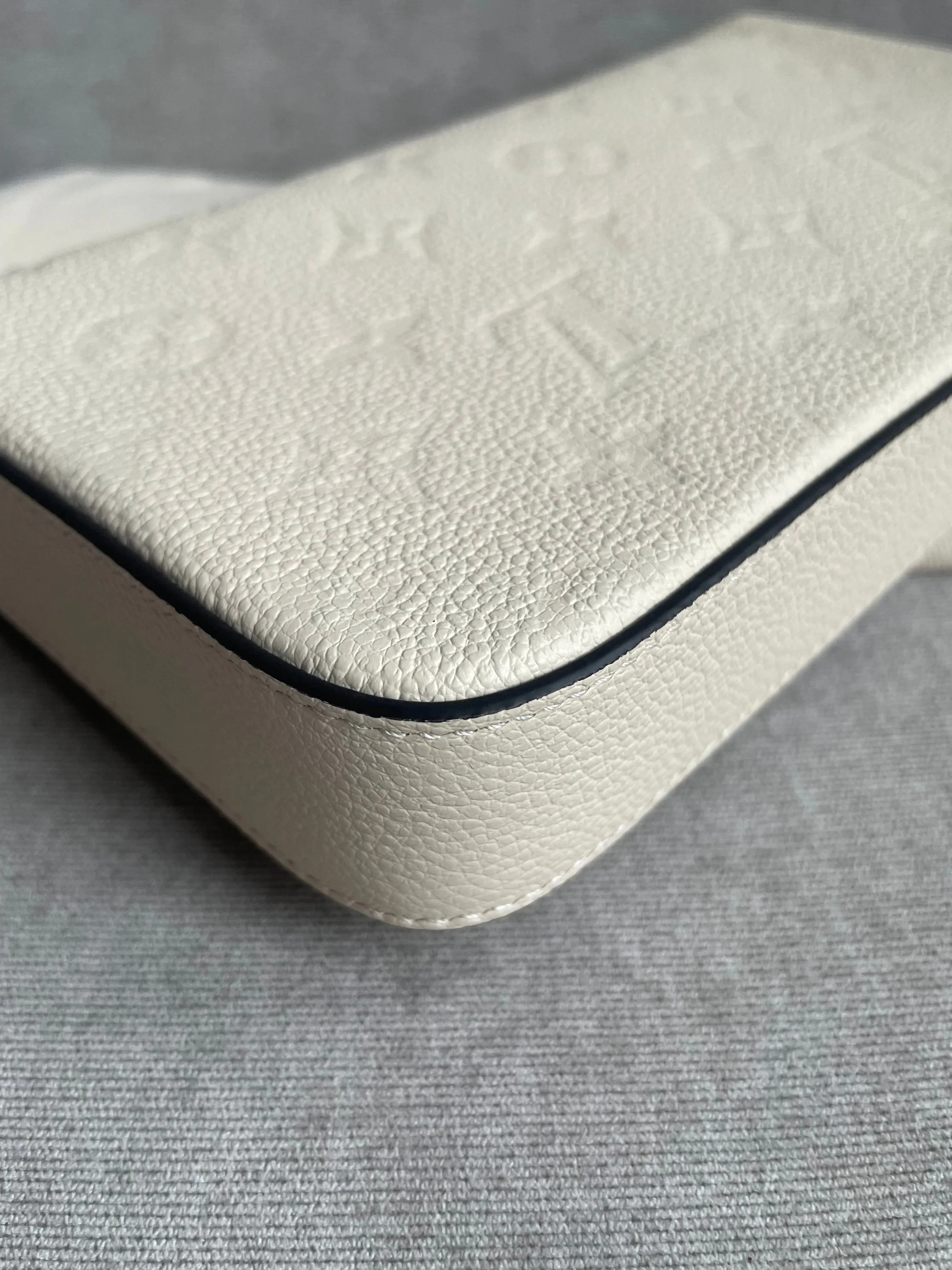 Louis Vuitton Felicie Pochette Cream Empreinte Monogram (RRP £1160)