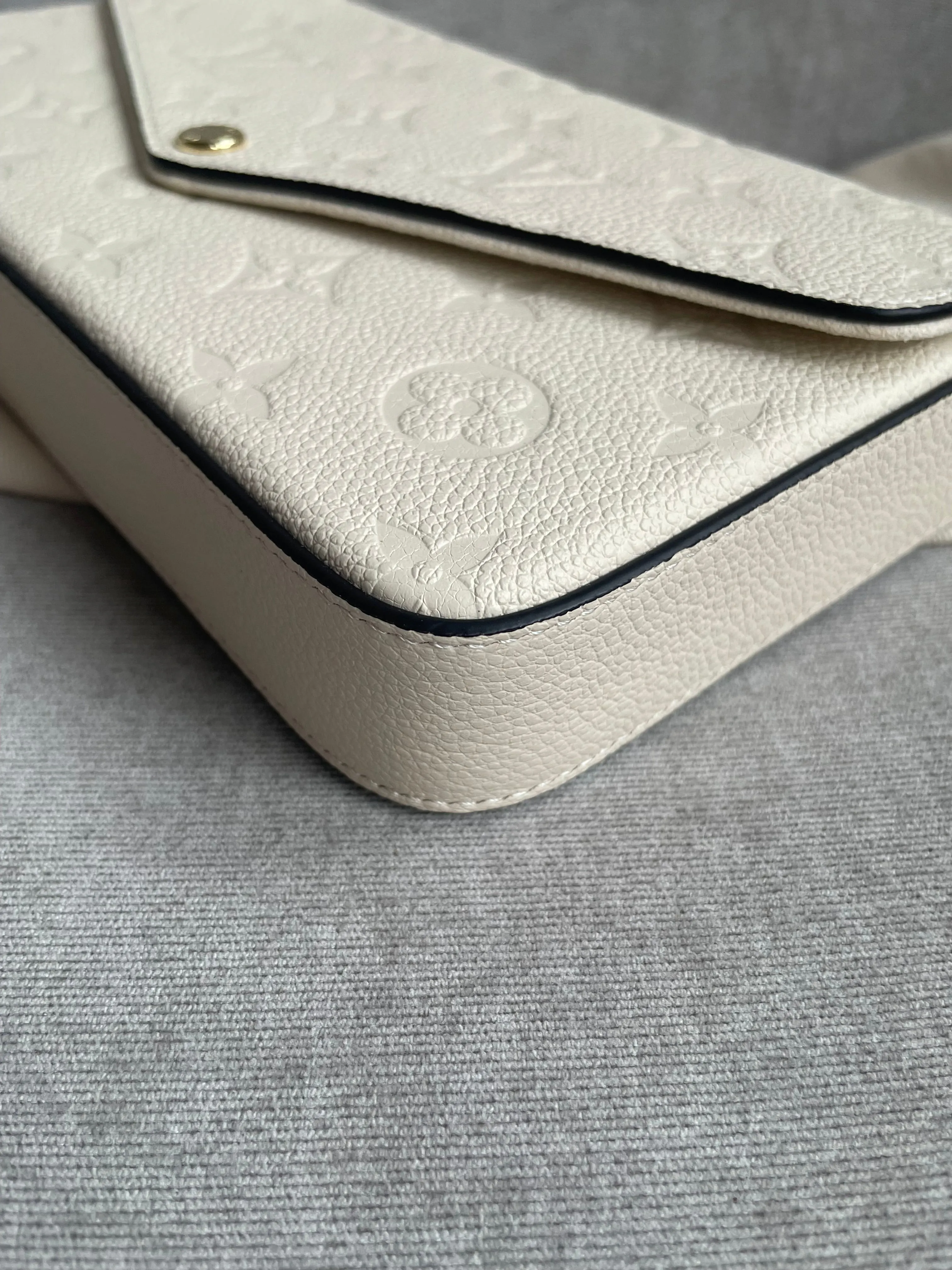 Louis Vuitton Felicie Pochette Cream Empreinte Monogram (RRP £1160)
