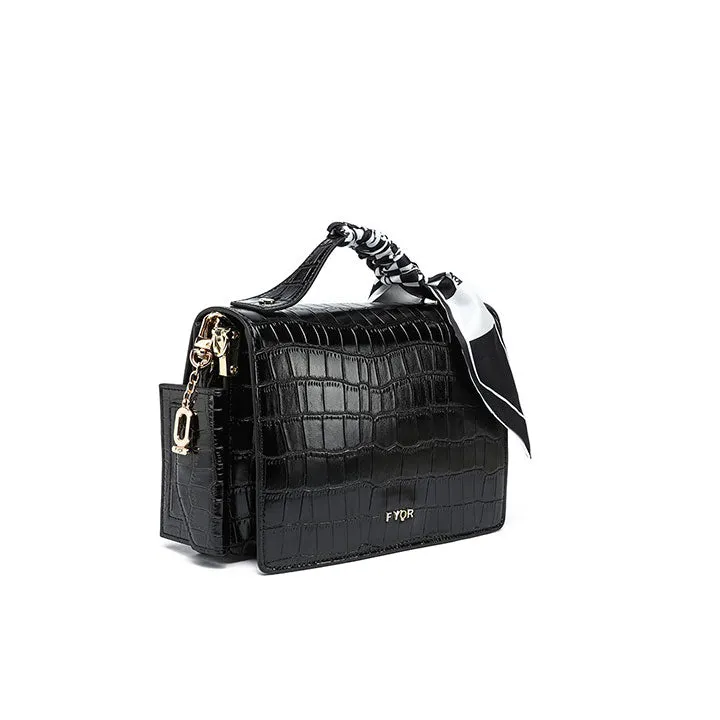 Sleek and Stylish Evening Bag BD 136