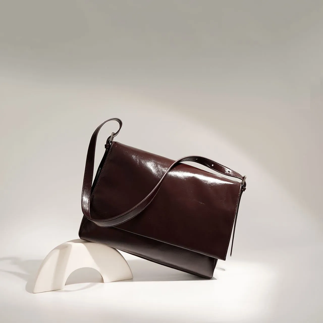Stylish Crossbody Bag for Ladies