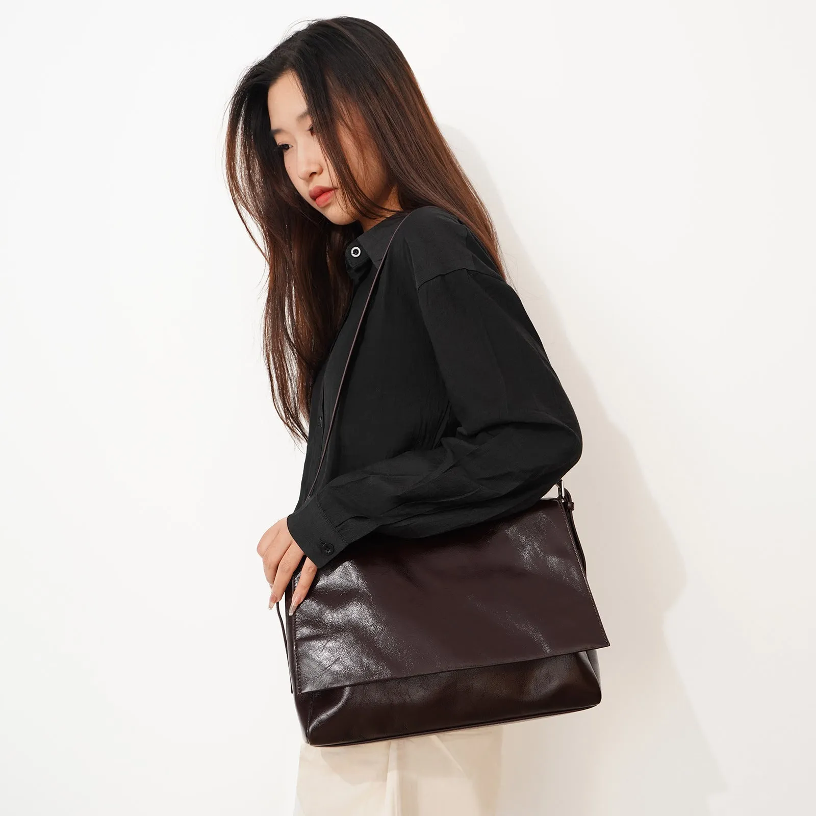 Stylish Crossbody Bag for Ladies